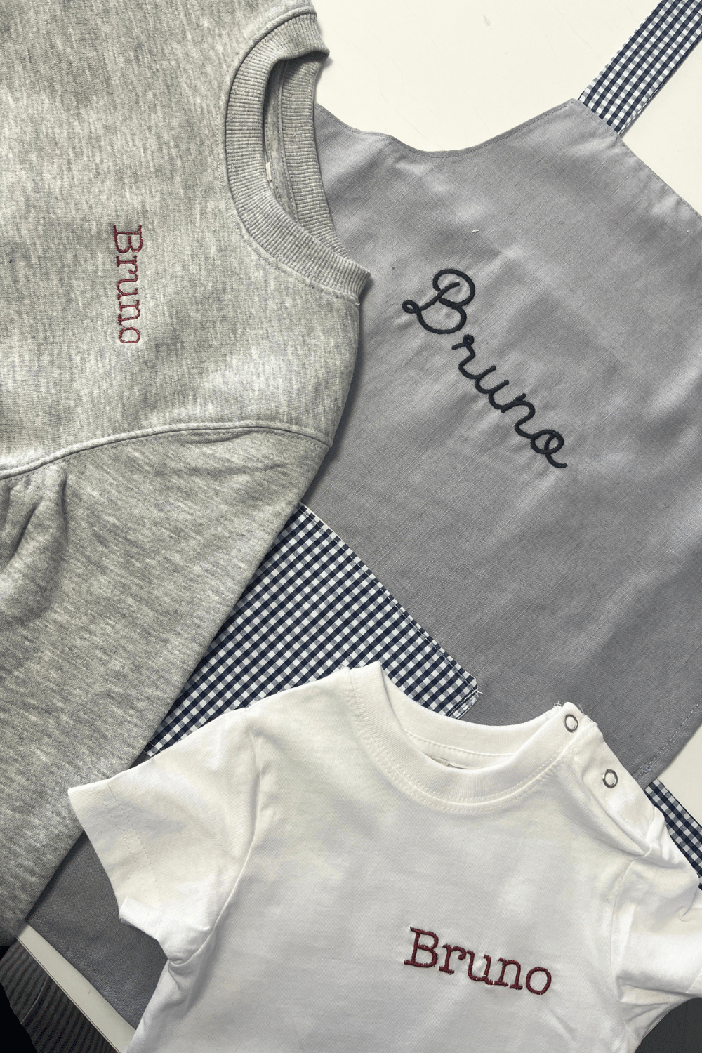 Pack regalo Sudadera Camiseta Delantal
