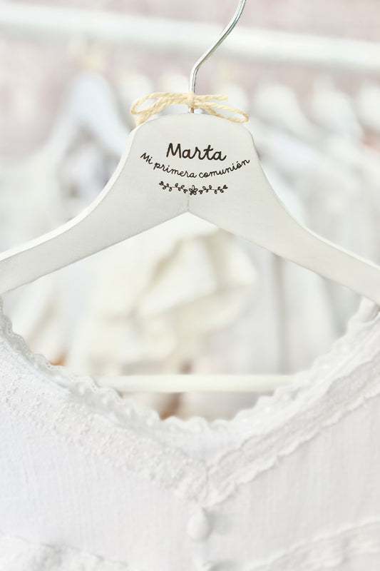 Percha personalizada comunión