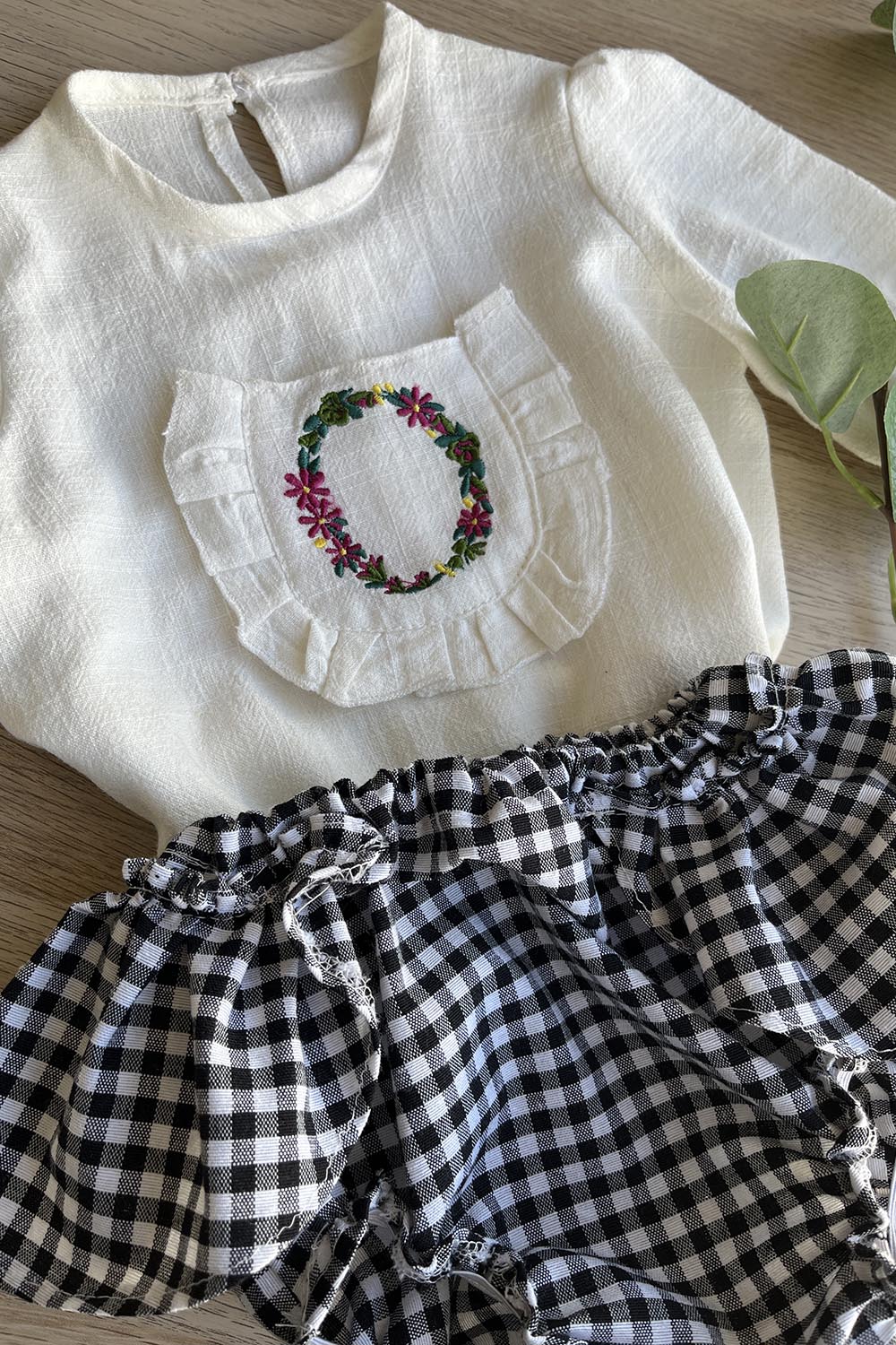Conjunto Navidad inicial bordada